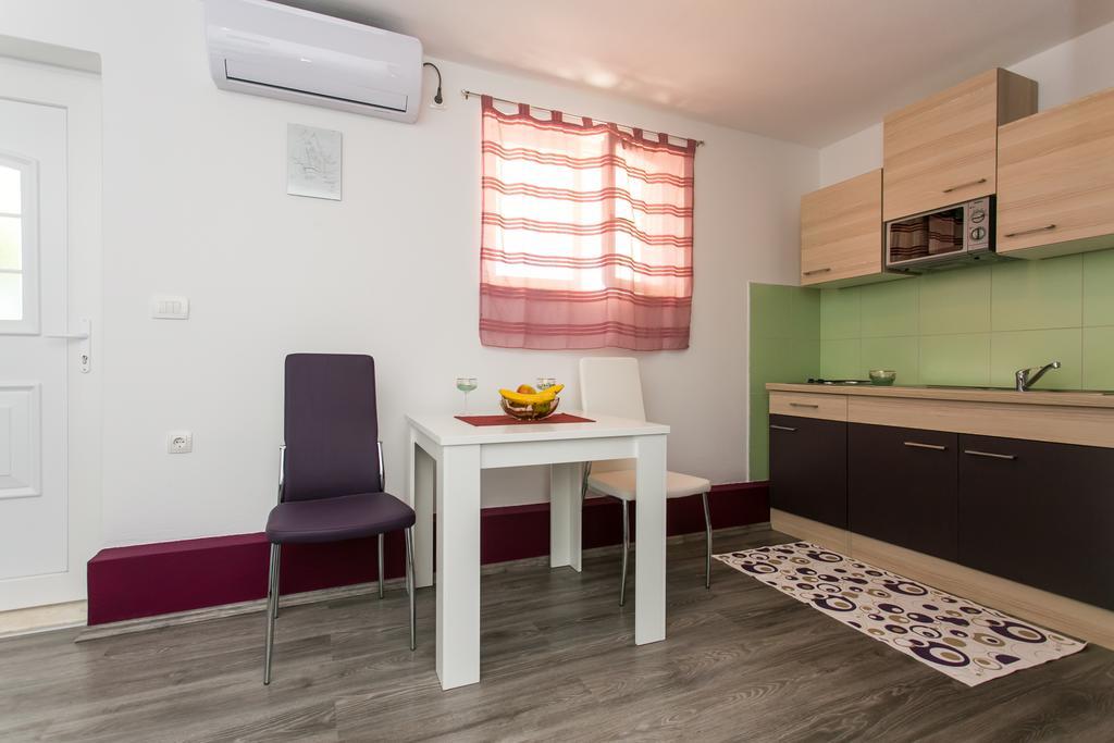Apartments Tomas Trogir Eksteriør billede