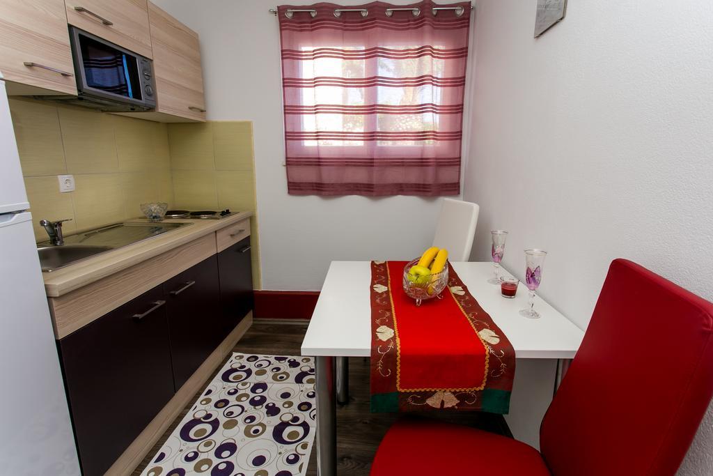 Apartments Tomas Trogir Eksteriør billede